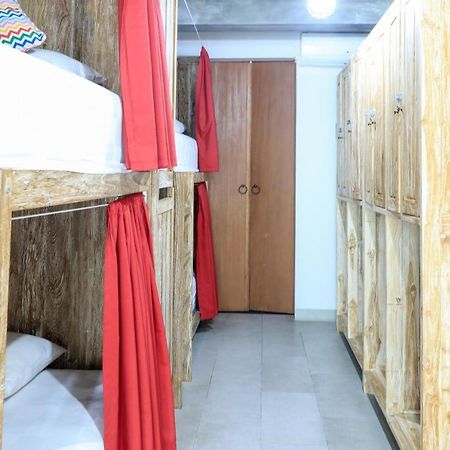 Base Guest House Canggu  Exterior photo