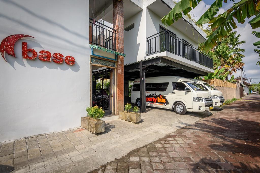 Base Guest House Canggu  Exterior photo