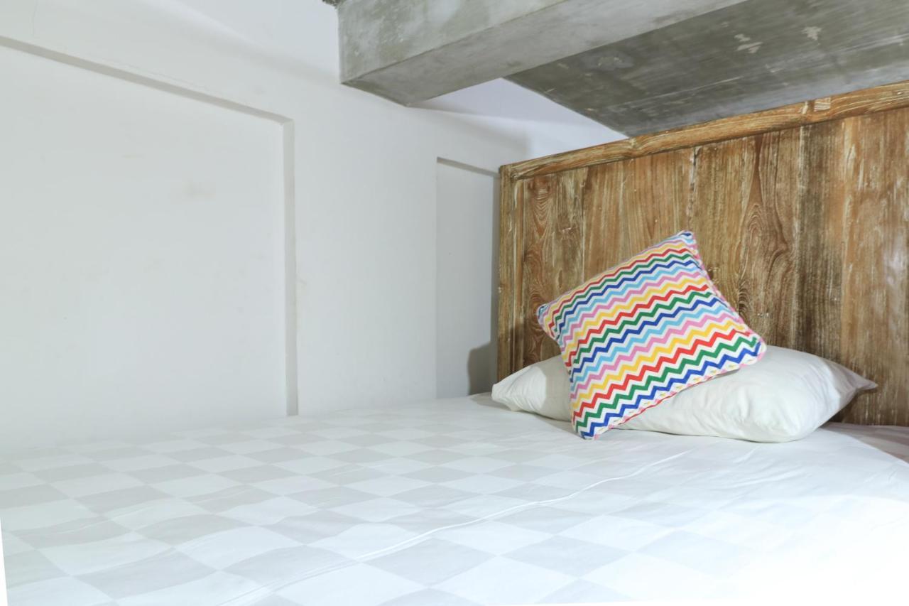 Base Guest House Canggu  Exterior photo